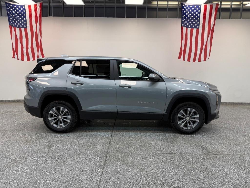 new 2026 Chevrolet Equinox car, priced at $30,895