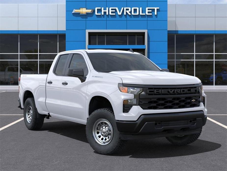 new 2025 Chevrolet Silverado 1500 car, priced at $39,995