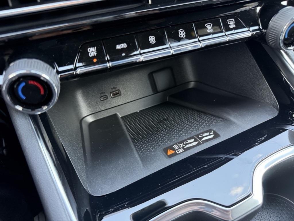 new 2026 Chevrolet Traverse car, priced at $43,995