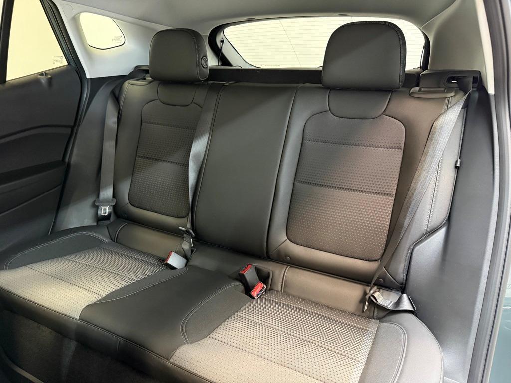 new 2025 Chevrolet Trax car, priced at $25,050