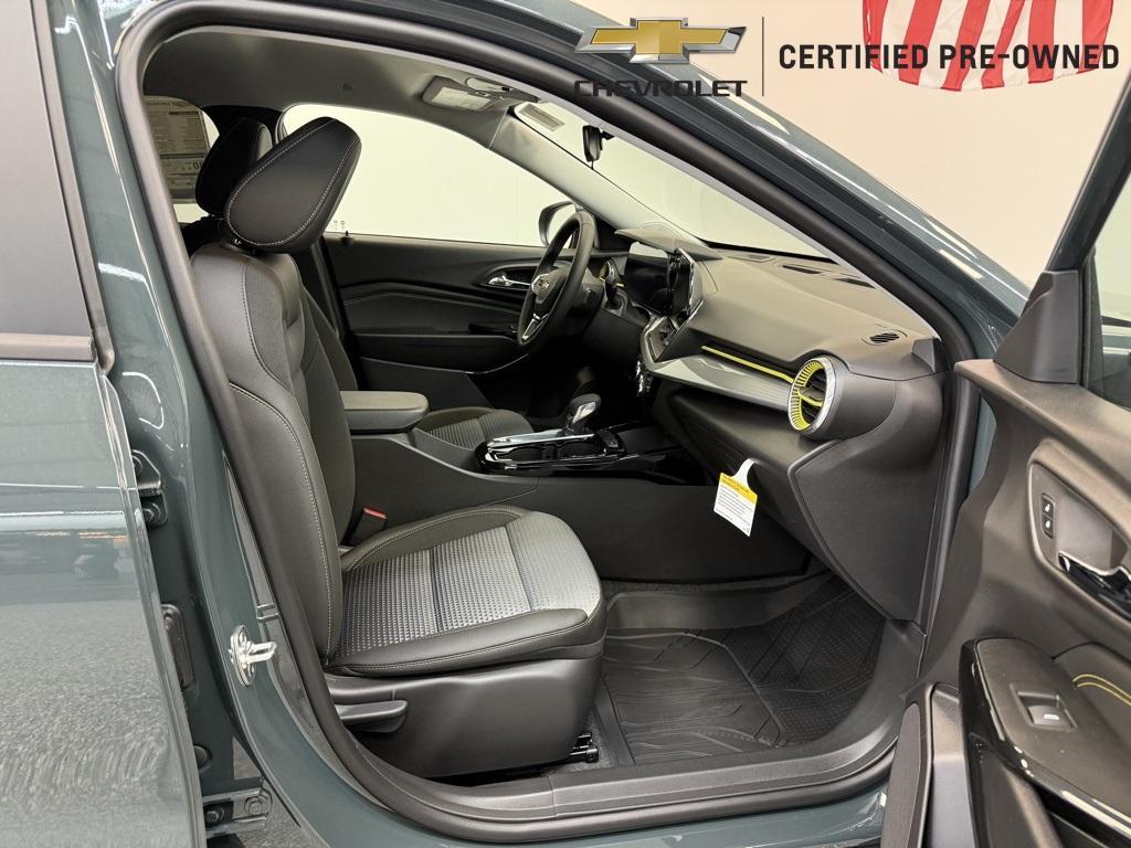 used 2025 Chevrolet Trax car, priced at $23,850