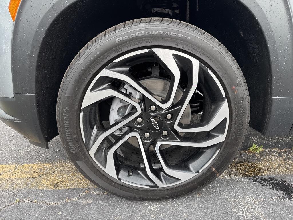 new 2025 Chevrolet TrailBlazer car, priced at $33,595