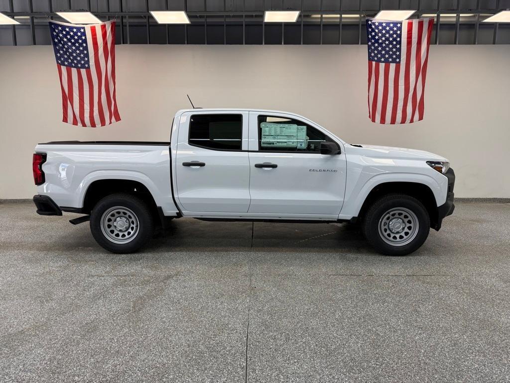 new 2025 Chevrolet Colorado car, priced at $33,495