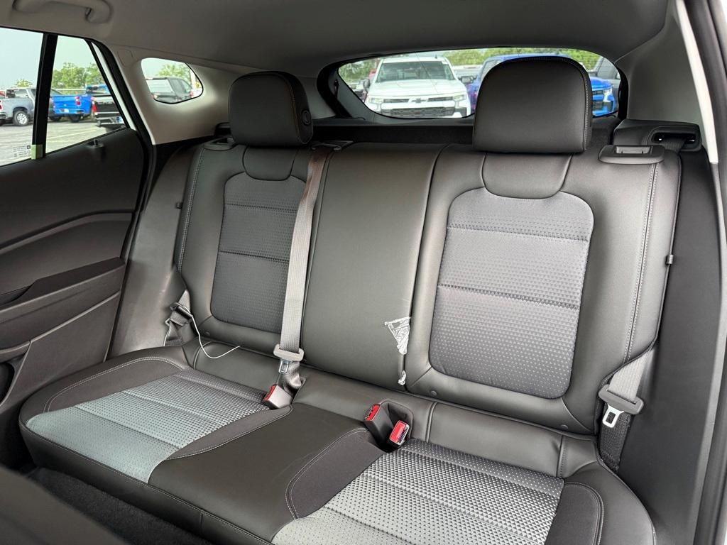 new 2025 Chevrolet Trax car, priced at $24,335