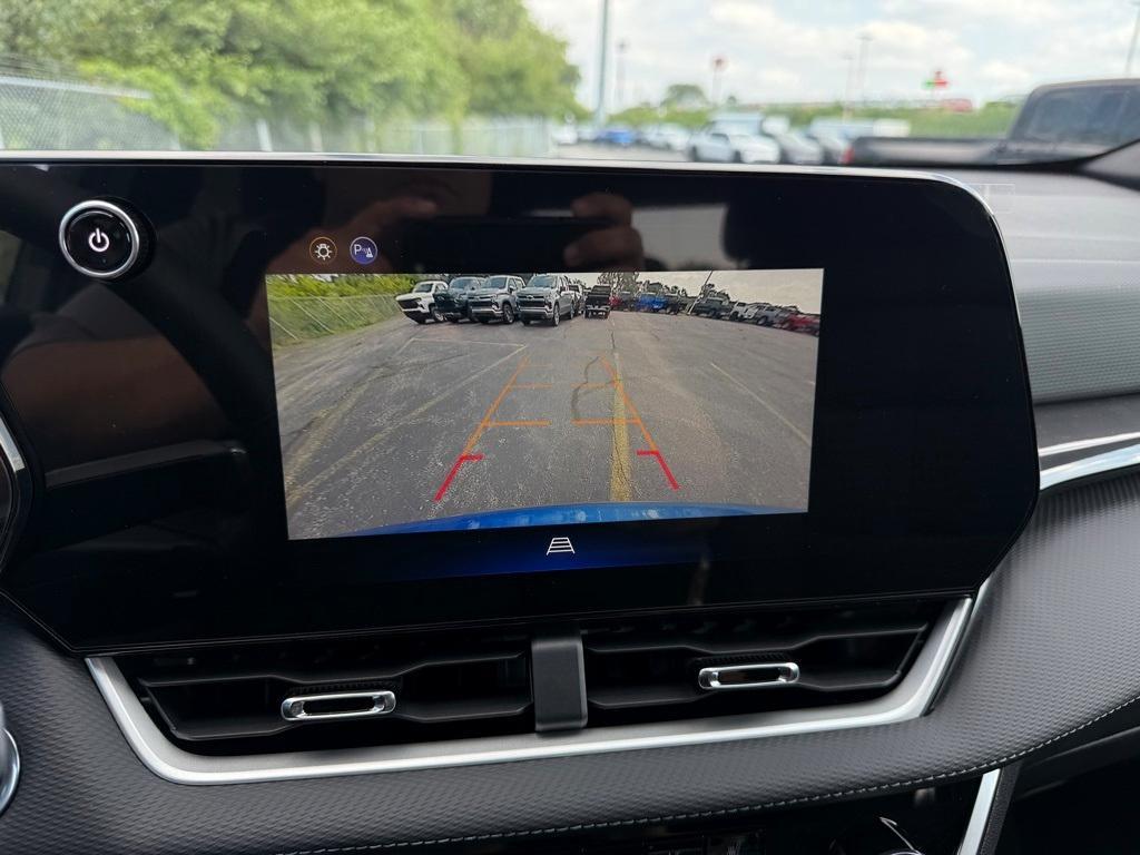 new 2026 Chevrolet Equinox car, priced at $31,035