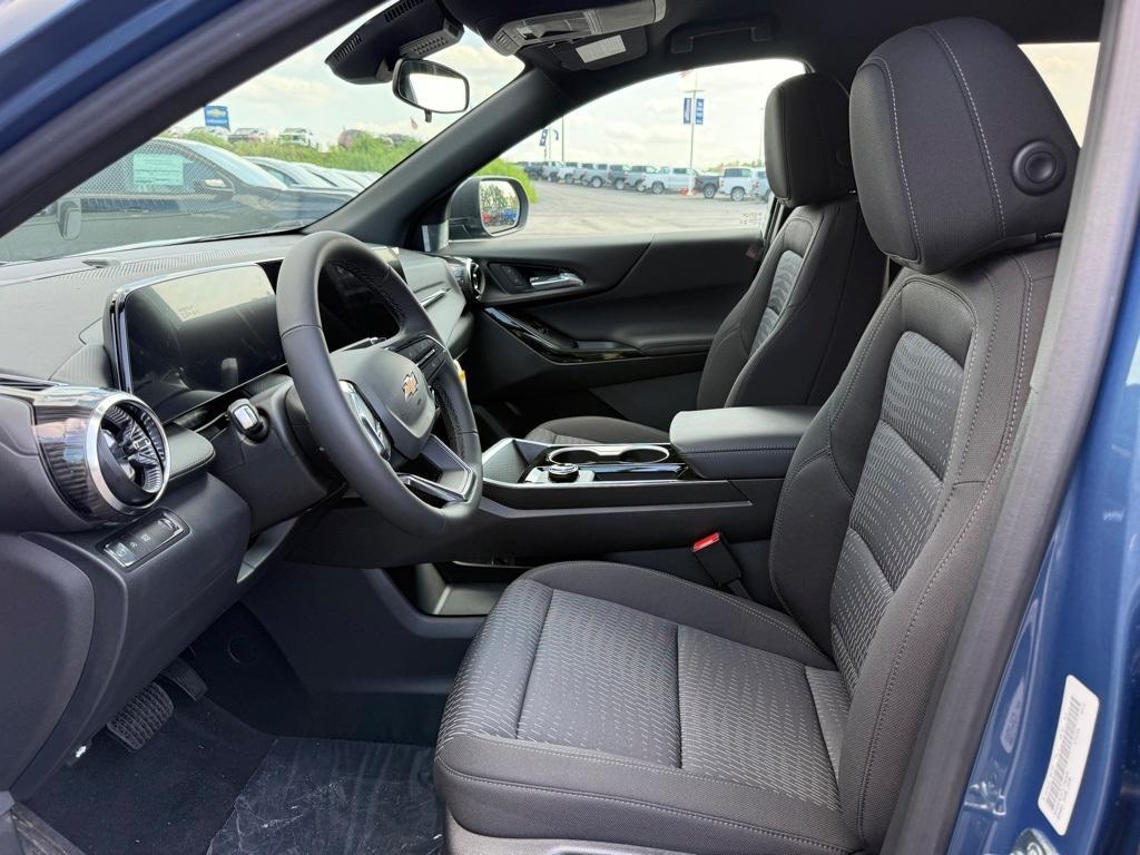 new 2026 Chevrolet Equinox car, priced at $31,035