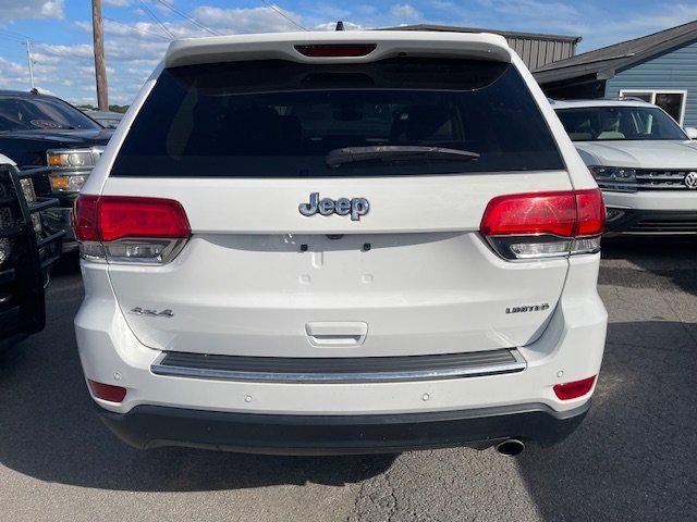 used 2019 Jeep Grand Cherokee car, priced at $17,995