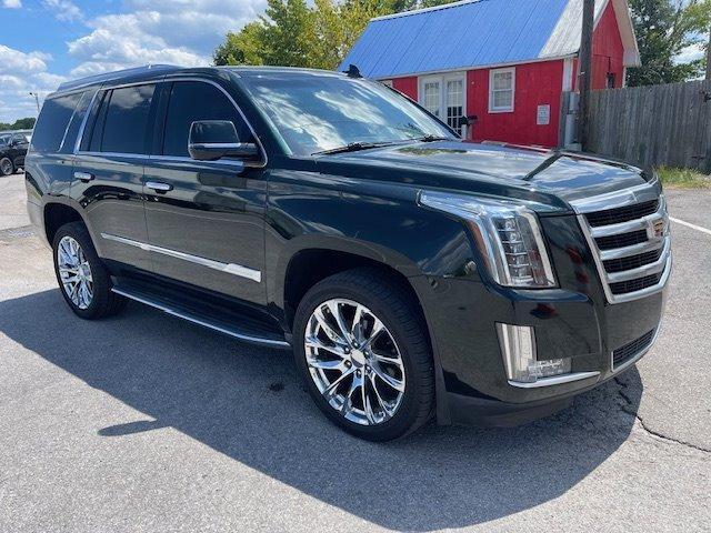 used 2016 Cadillac Escalade car, priced at $25,995