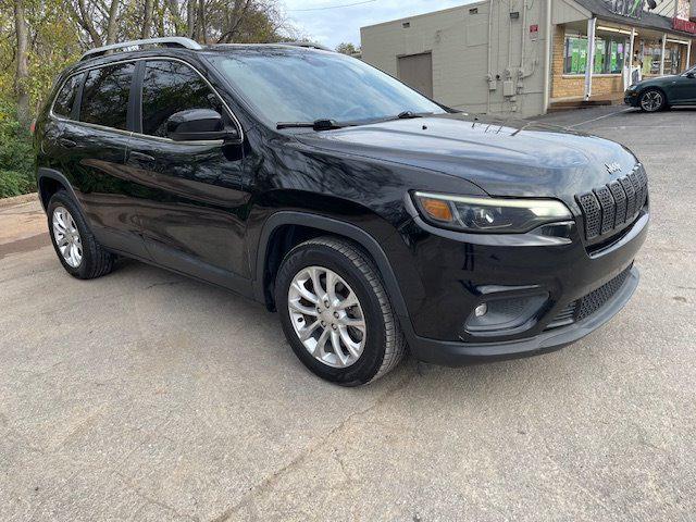 used 2019 Jeep Cherokee car, priced at $10,995