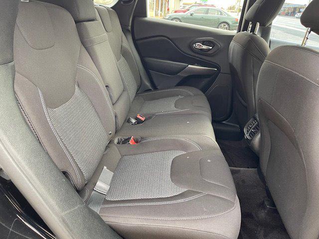 used 2019 Jeep Cherokee car, priced at $10,995