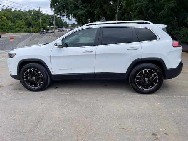 used 2020 Jeep Cherokee car, priced at $10,995