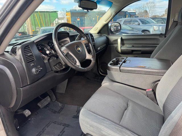 used 2009 Chevrolet Silverado 1500 car, priced at $14,995