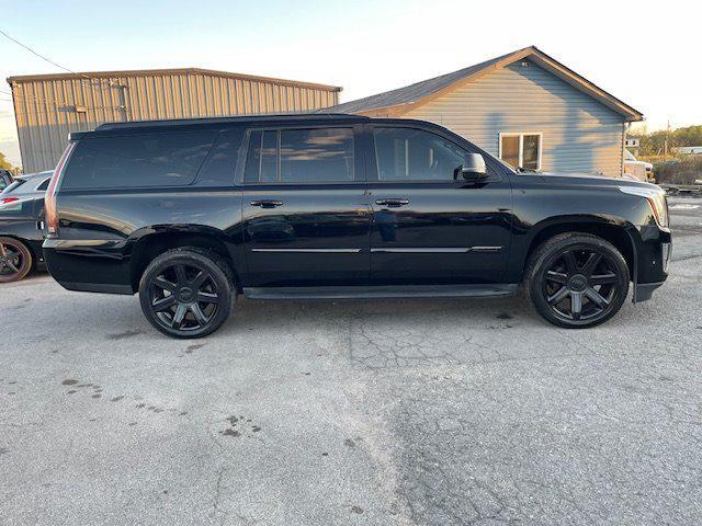 used 2018 Cadillac Escalade ESV car, priced at $27,995