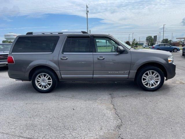 used 2013 Lincoln Navigator car, priced at $12,995