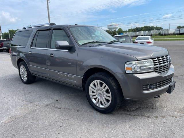 used 2013 Lincoln Navigator car, priced at $12,995