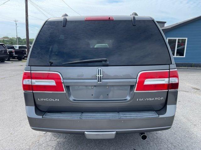 used 2013 Lincoln Navigator car, priced at $12,995