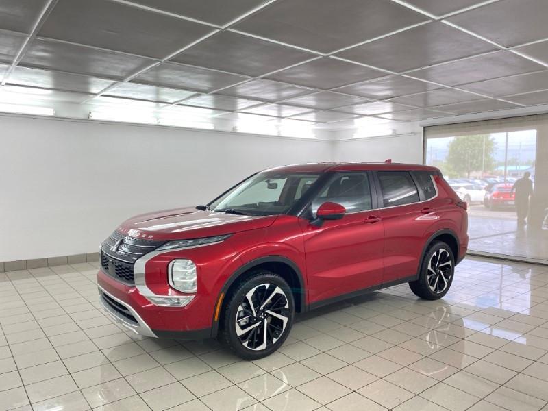 new 2023 Mitsubishi Outlander car