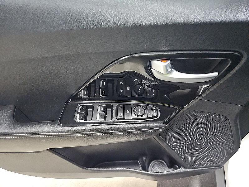 used 2022 Kia Niro car, priced at $20,990