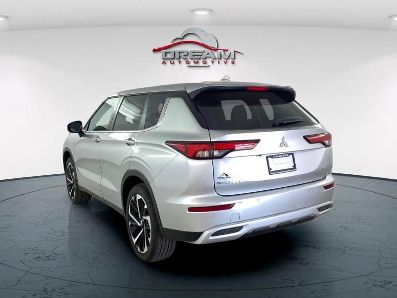 new 2024 Mitsubishi Outlander car, priced at $32,070