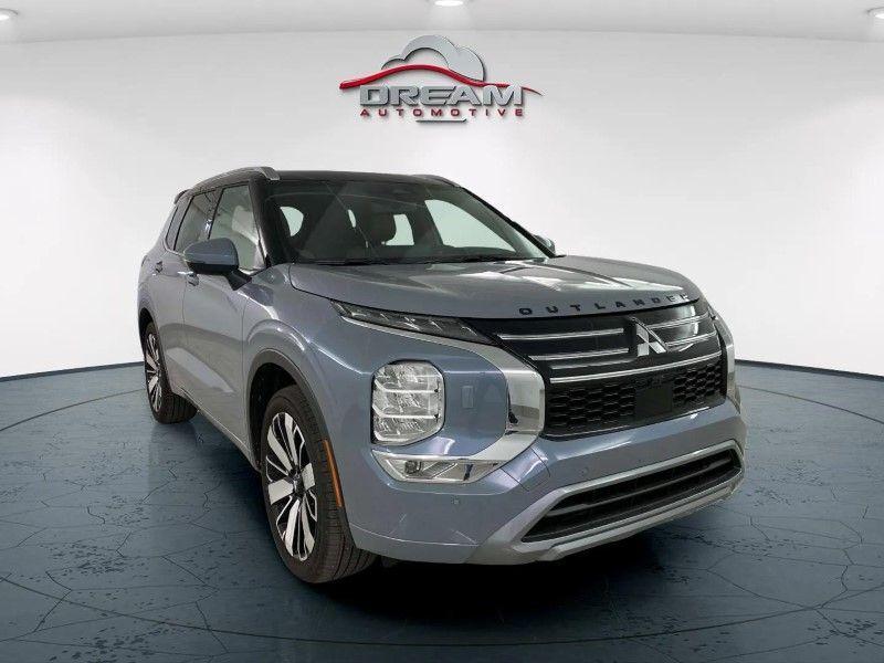 new 2025 Mitsubishi Outlander car
