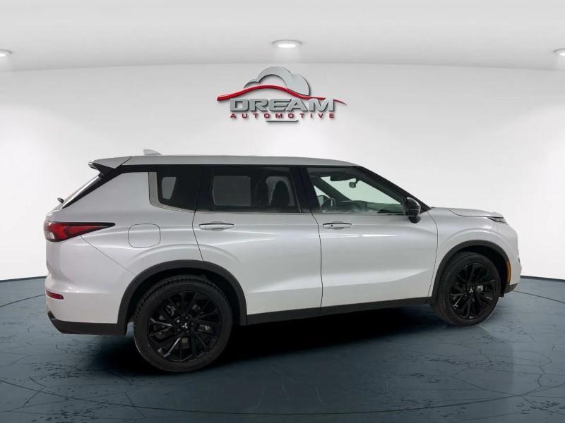 used 2023 Mitsubishi Outlander car