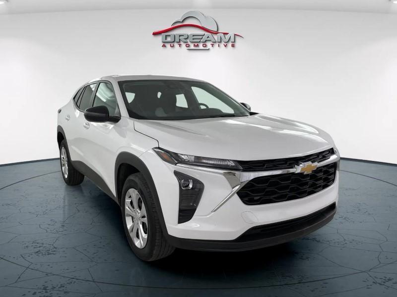 used 2025 Chevrolet Trax car, priced at $22,985