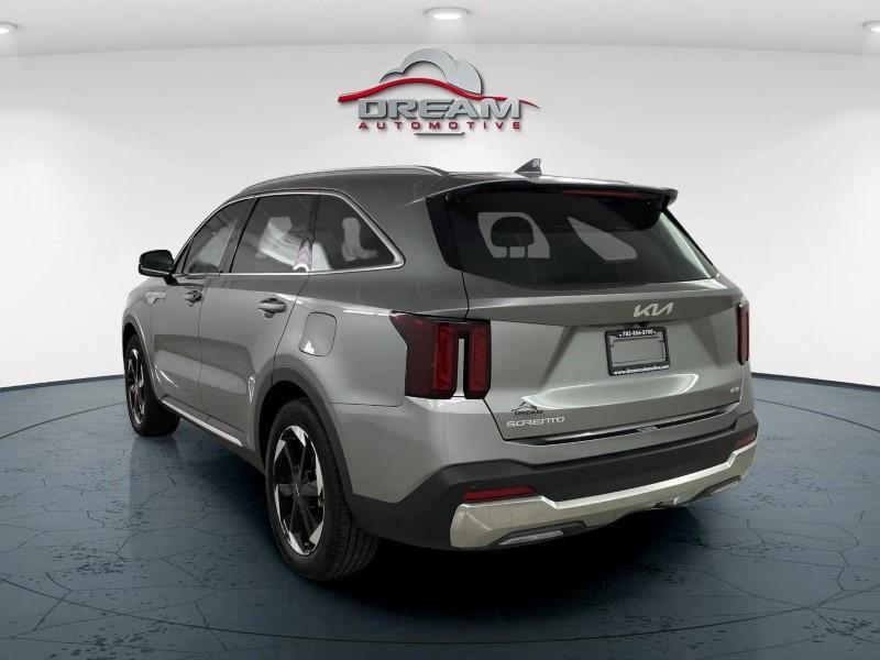 used 2025 Kia Sorento Hybrid car, priced at $38,995