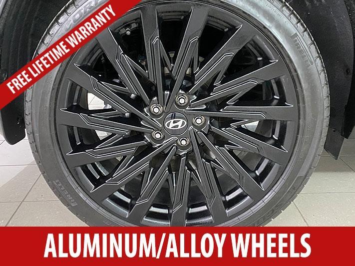 used 2025 Hyundai Santa Fe car, priced at $39,001