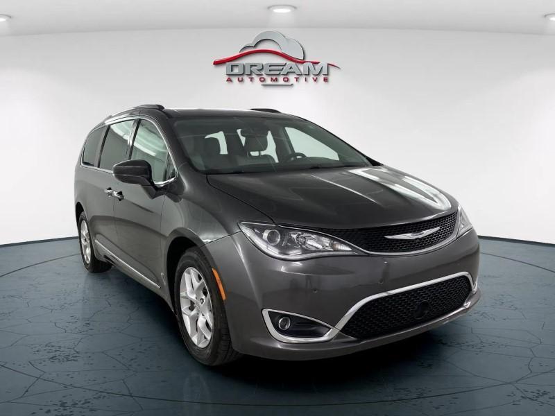 used 2017 Chrysler Pacifica car, priced at $19,900