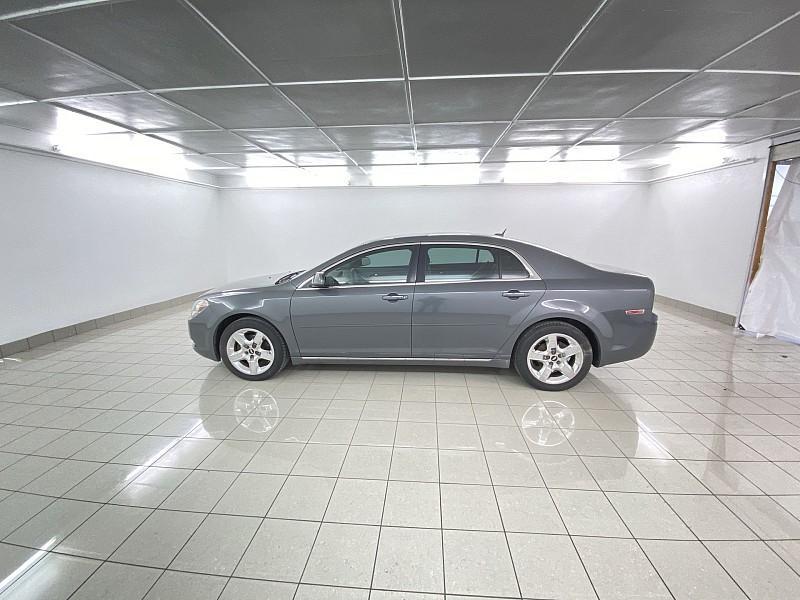 used 2009 Chevrolet Malibu car, priced at $5,900