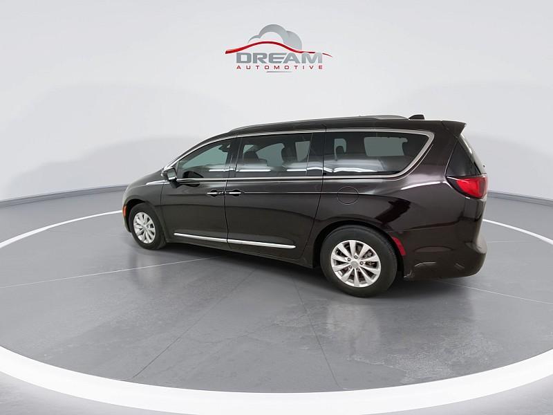 used 2018 Chrysler Pacifica car, priced at $17,250