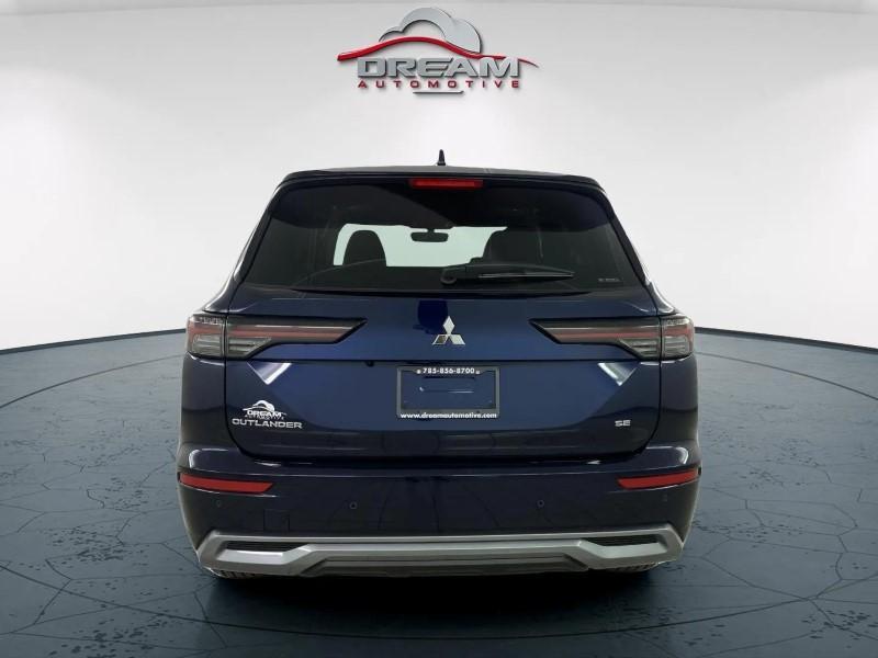 new 2025 Mitsubishi Outlander car