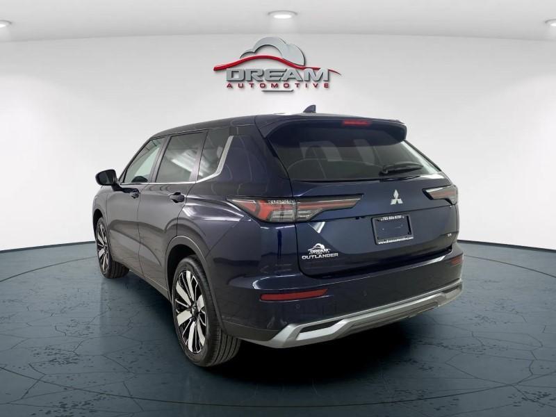 new 2025 Mitsubishi Outlander car