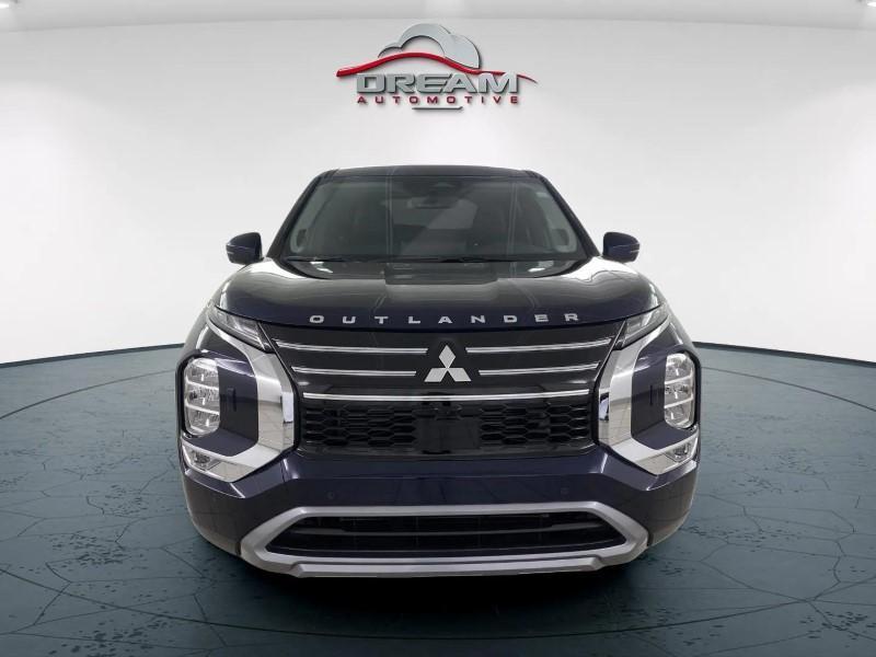 new 2025 Mitsubishi Outlander car