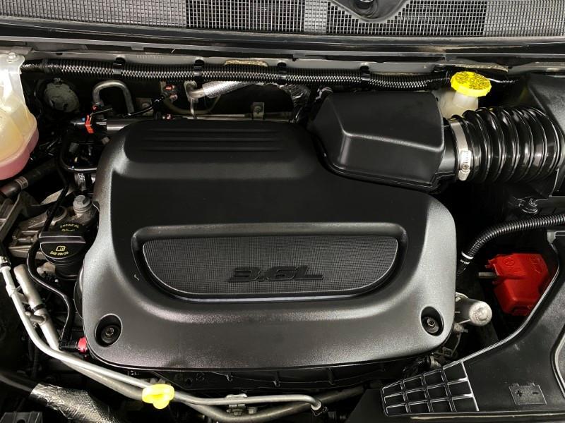 used 2021 Chrysler Pacifica car, priced at $20,103