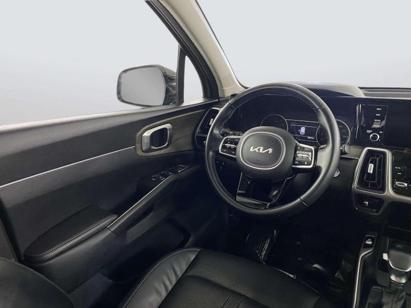 used 2022 Kia Sorento car, priced at $28,900