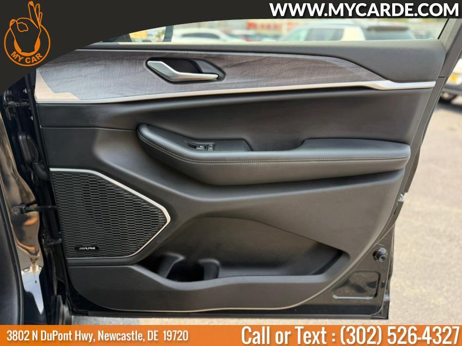 used 2022 Jeep Grand Cherokee car, priced at $33,104
