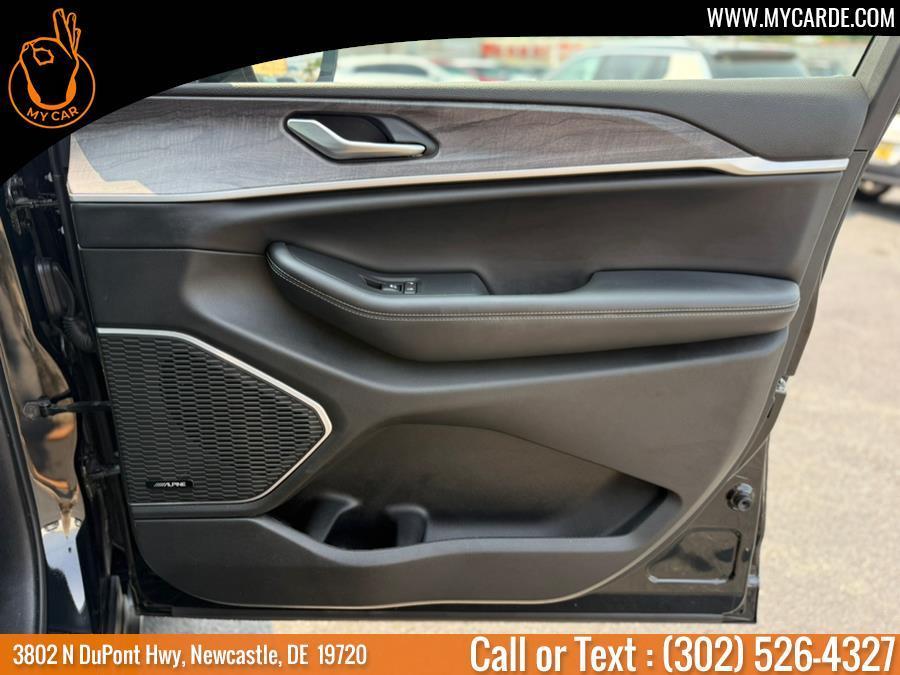 used 2022 Jeep Grand Cherokee car, priced at $31,407