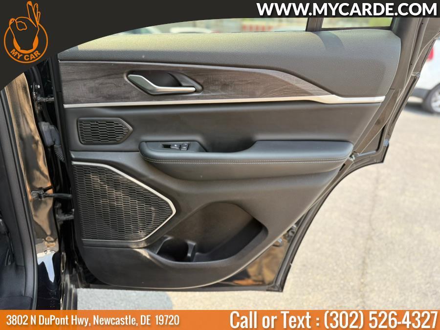 used 2022 Jeep Grand Cherokee car, priced at $33,104