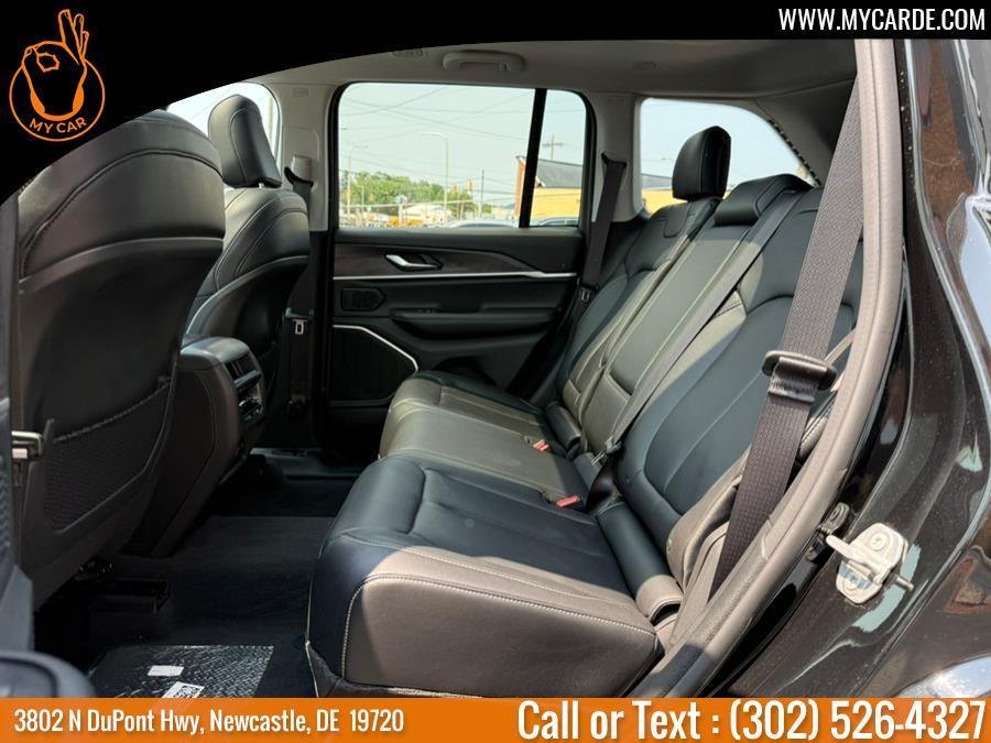 used 2022 Jeep Grand Cherokee car, priced at $31,407