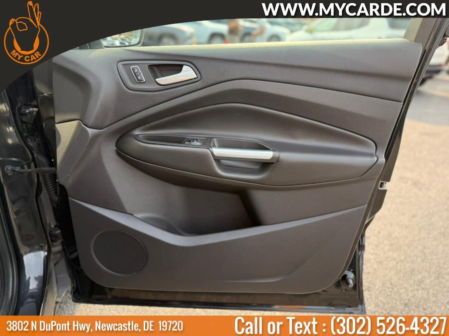 used 2013 Ford Escape car, priced at $11,995