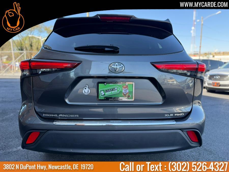 used 2023 Toyota Highlander car, priced at $32,100