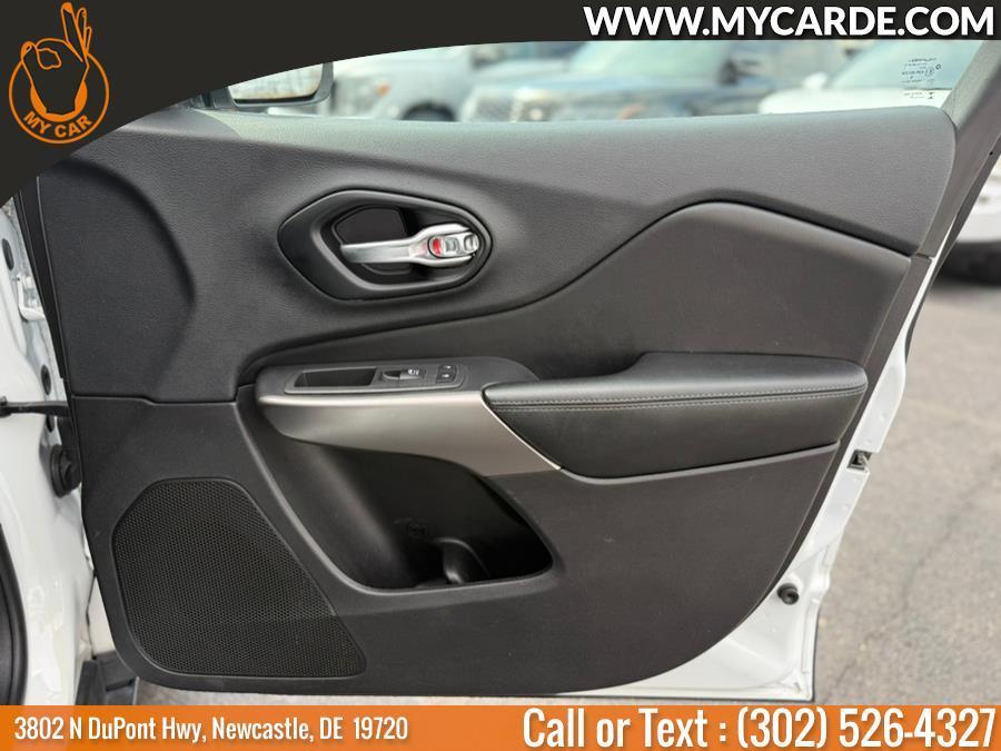 used 2020 Jeep Cherokee car, priced at $15,830