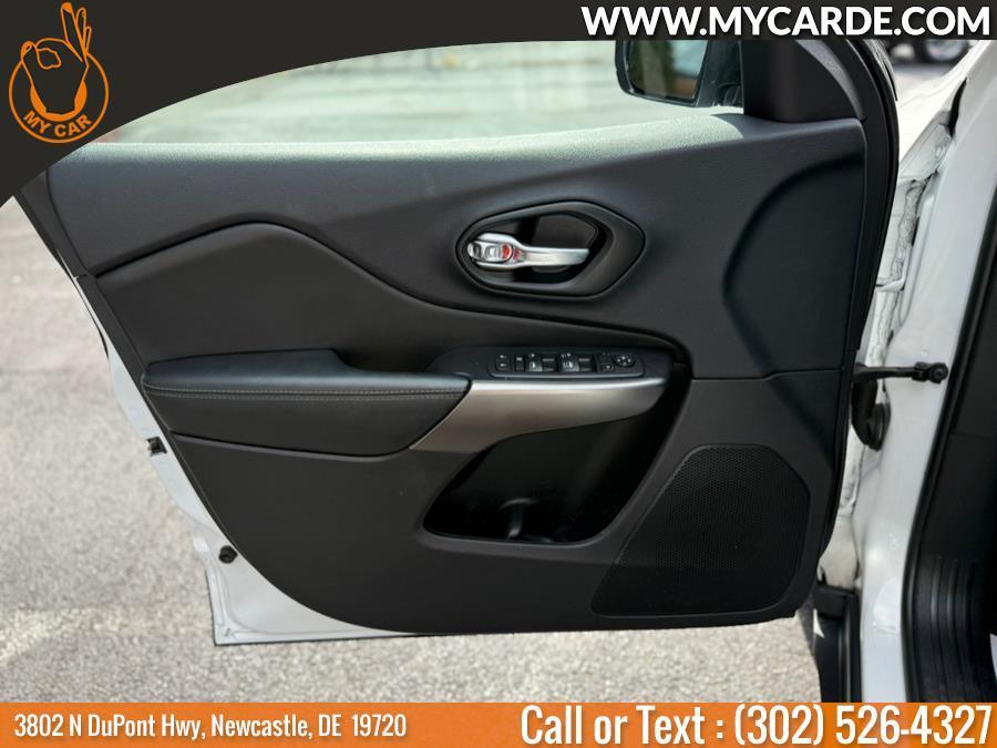 used 2020 Jeep Cherokee car, priced at $15,830