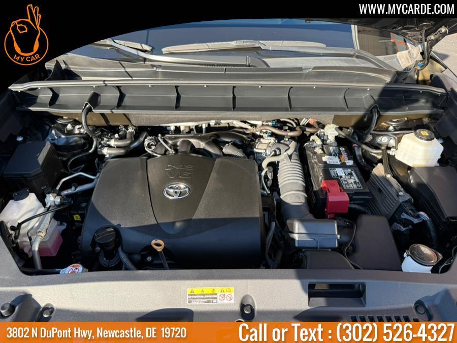 used 2021 Toyota Highlander car, priced at $32,460