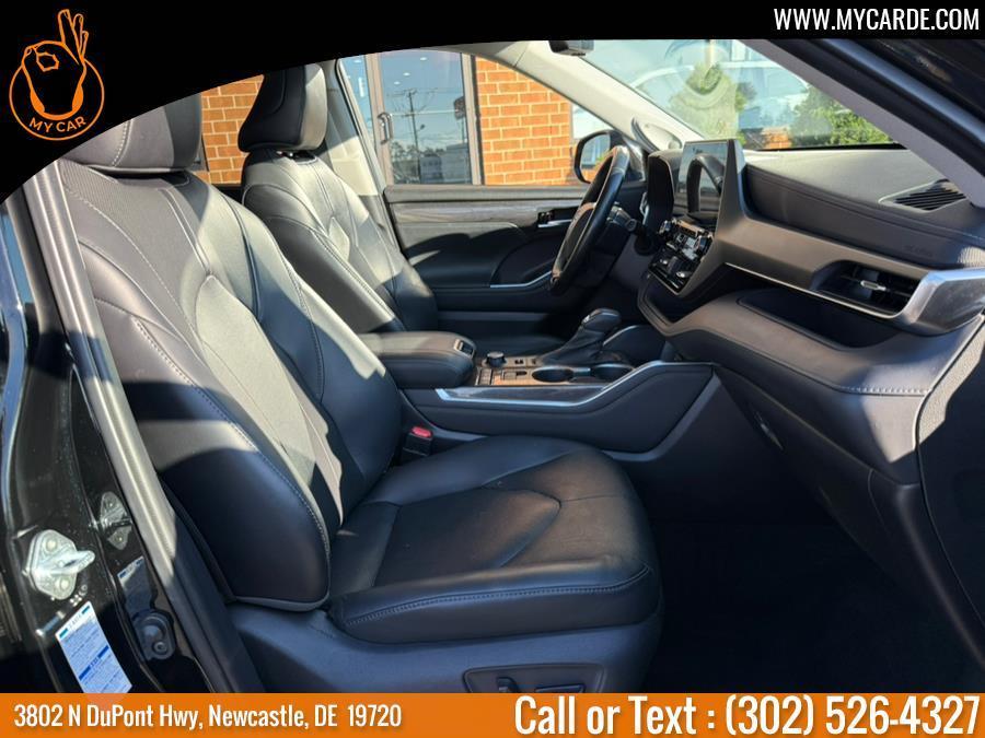 used 2021 Toyota Highlander car, priced at $32,460