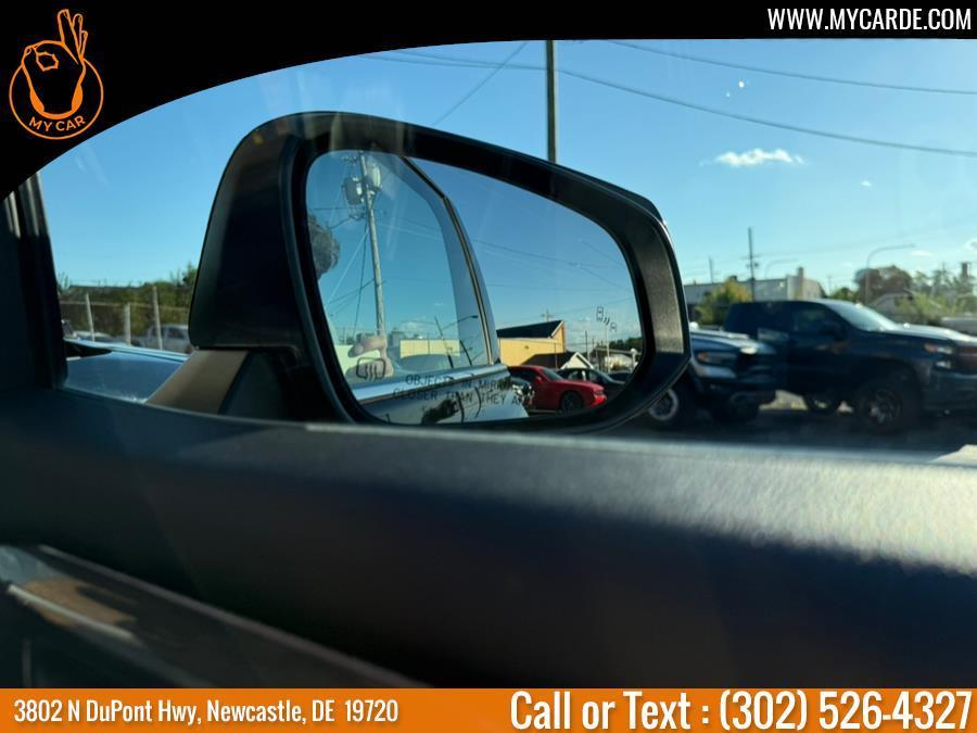 used 2021 Toyota Highlander car, priced at $32,460