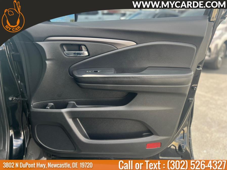 used 2020 Honda Pilot car, priced at $26,028