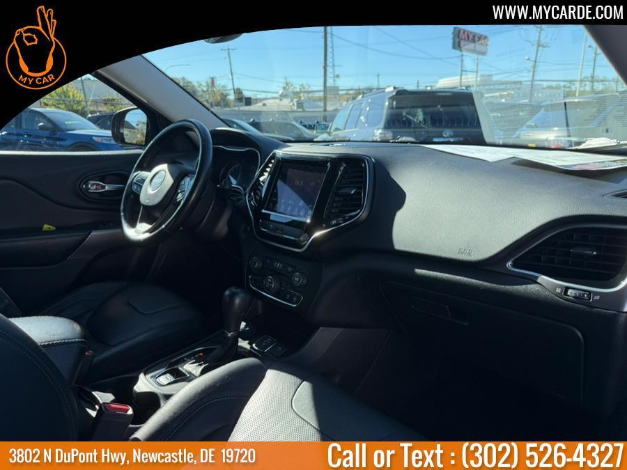 used 2020 Jeep Cherokee car, priced at $16,324