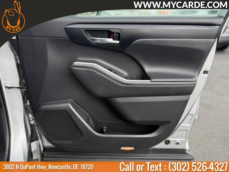 used 2022 Toyota Highlander car, priced at $30,444